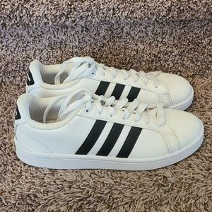 Adidas Tennis Shoes